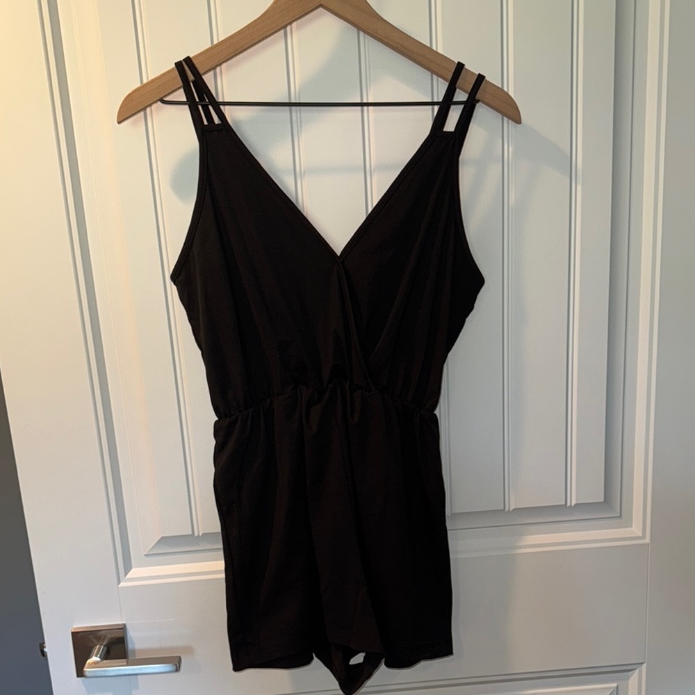 Black Sleeveless Romper